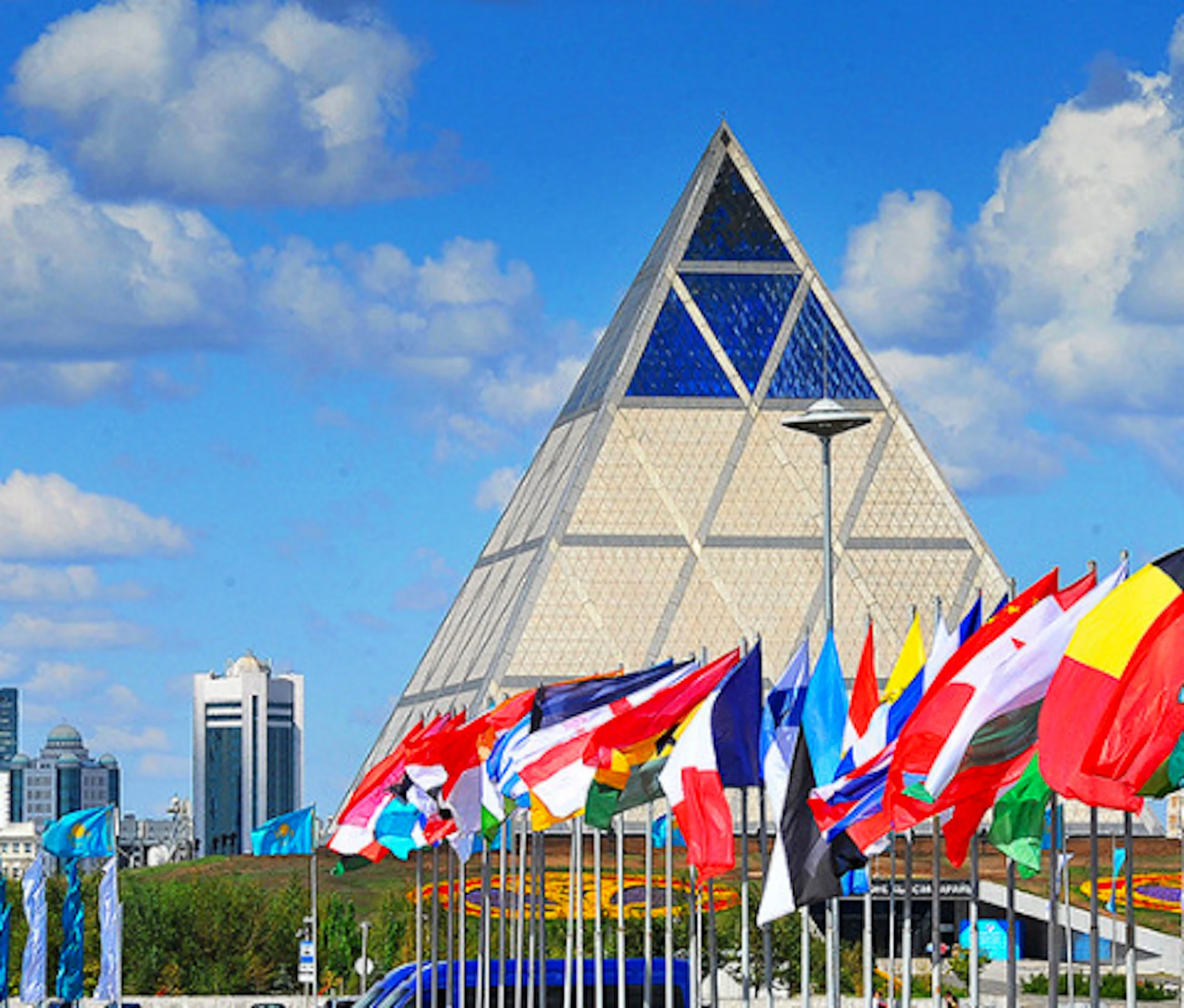 سەزد يدەياسى – ديالوگ پەن ءوزارا كومەك