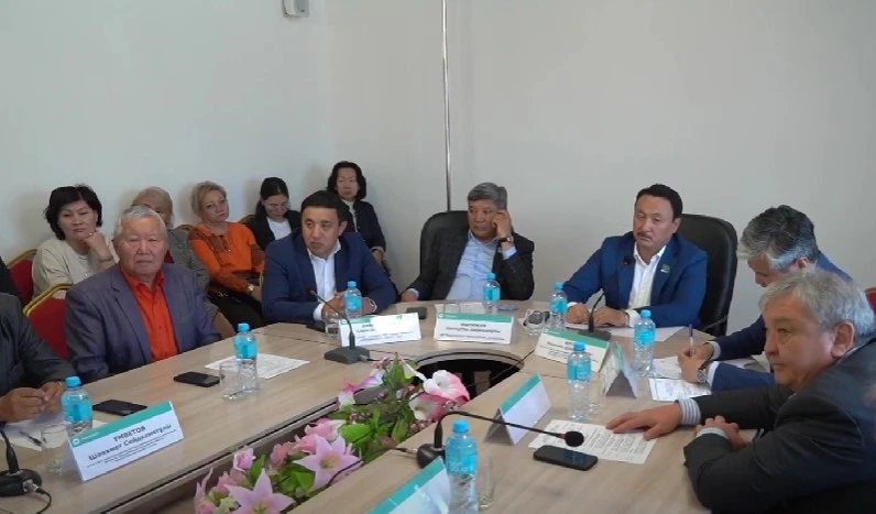 كوشپەلى كەڭەستەگى كوشەلى ماسەلە