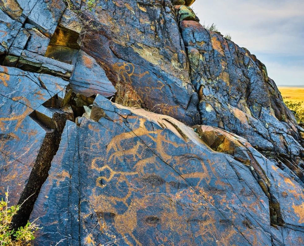 تاڭبالى تاستار ءتىل قاتسا…