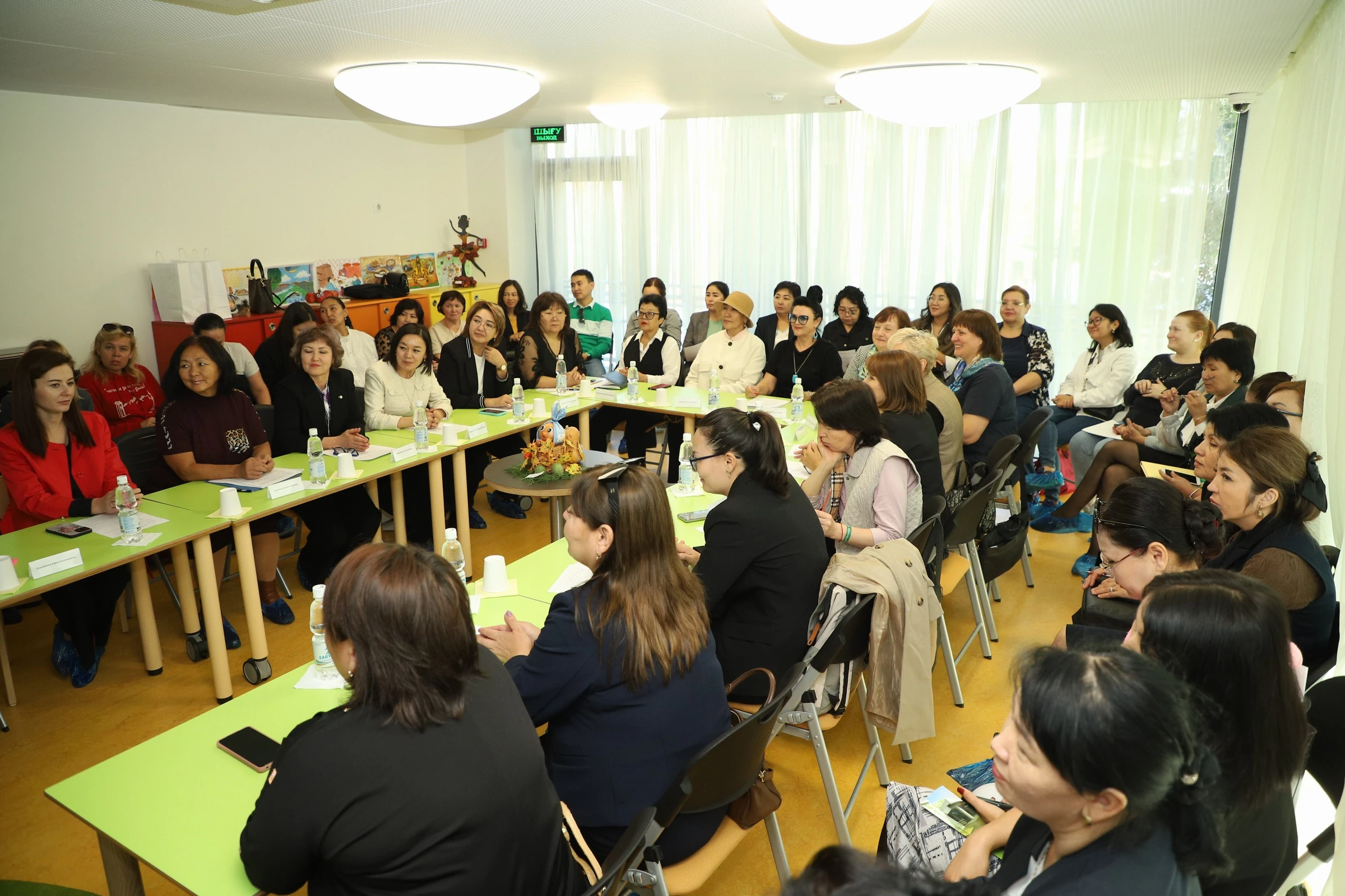 وقۋشىلاردى مەكتەپتە دۇرىس تاماقتانۋعا داعدىلاندىرۋ ماسەلەلەرى تالقىلاندى