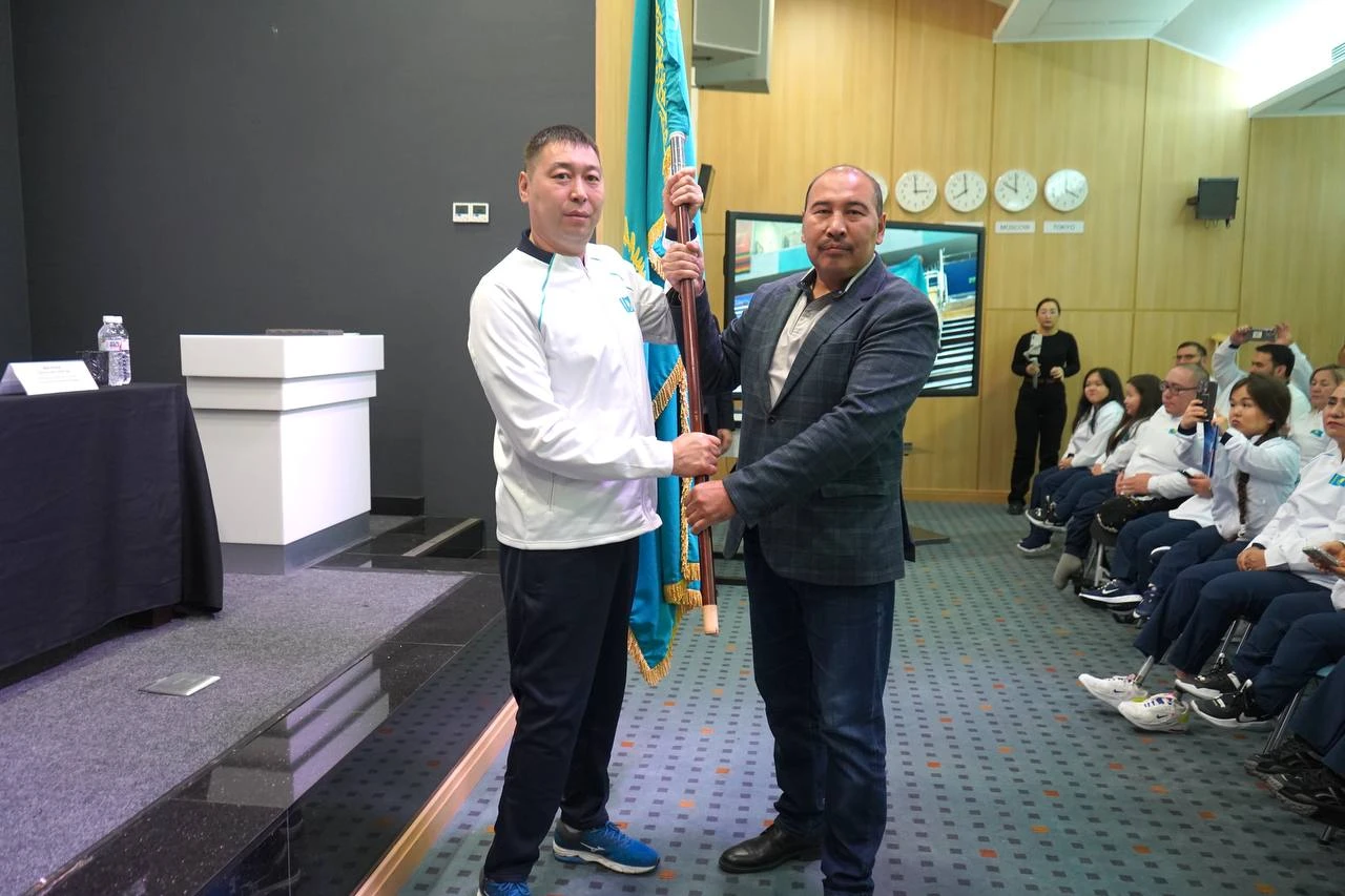 «اياقتان ايىرىلۋ اۋىر سوققى بولدى» -  ەل بايراعىن ۇستاۋشى پاراسپورتشى جانعالي سۇيەۋوۆ