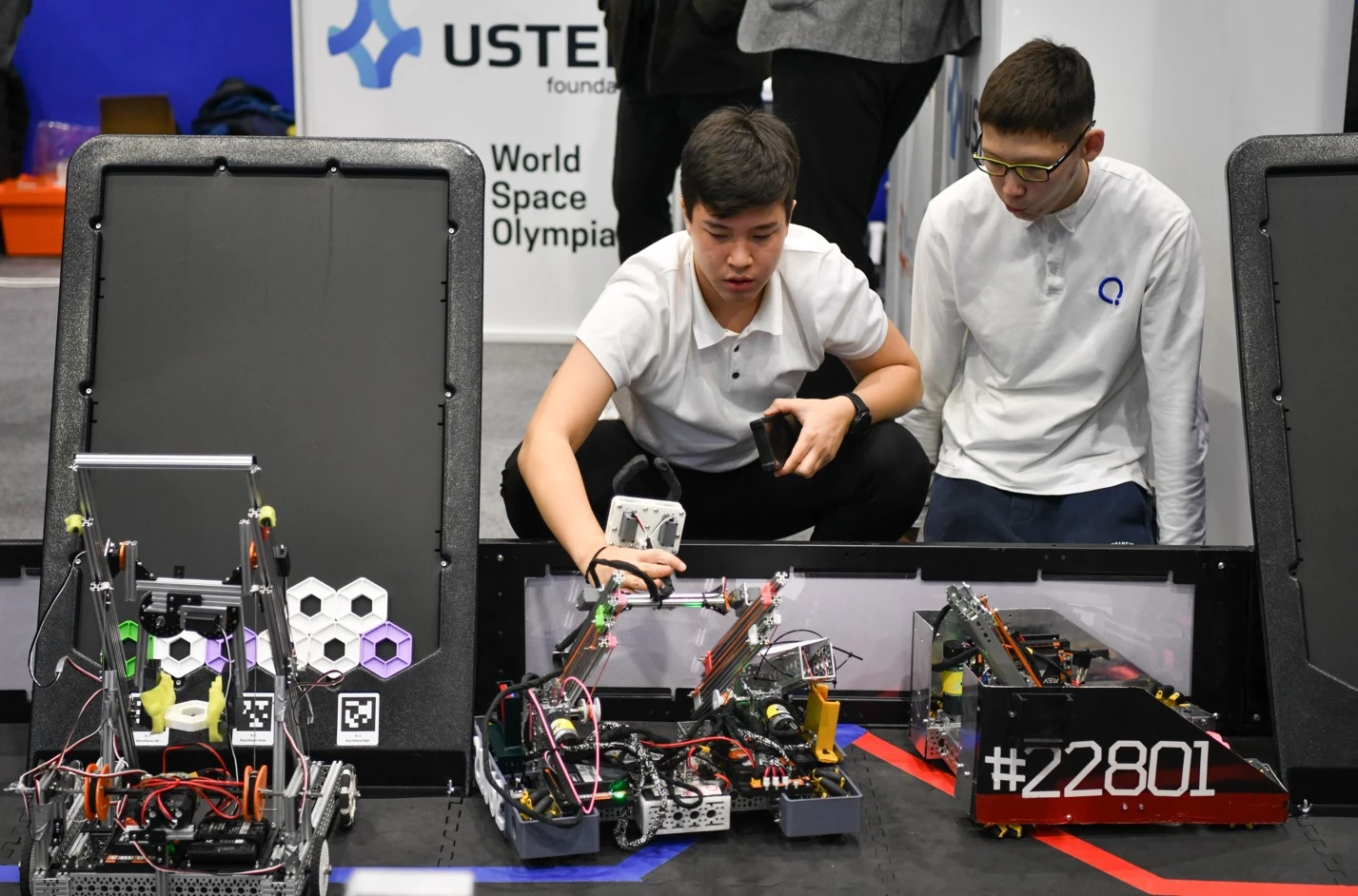 زياتكەر ەلگە اينالدىراتىن الاڭ