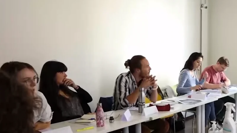 فرانتسۋزداردىڭ قازاق تىلىنە دەگەن ىقىلاسى