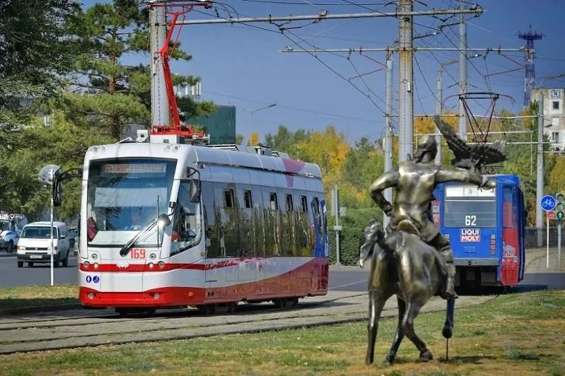 «دوستىقتا» اۆتونومدى ترامۆاي جۇرەدى