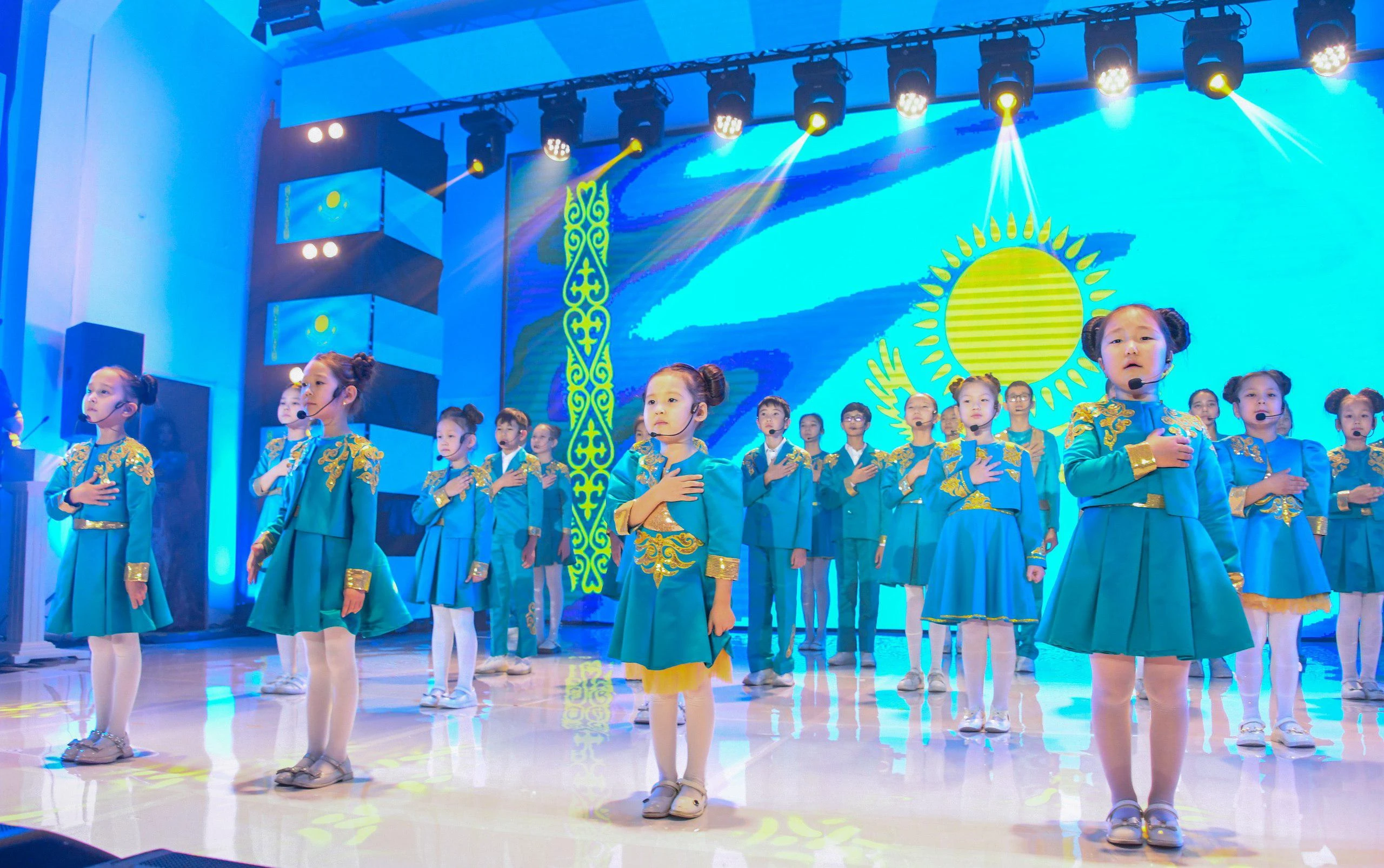 ەل قۋانىشى ەسەلەنگەن كۇن