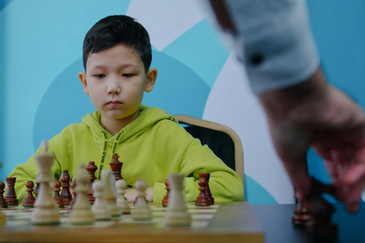 15 جاستاعى چەمپيون