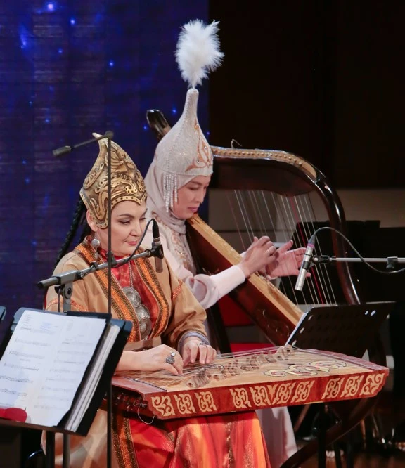 جەتىگەننىڭ اسەم ءۇنى