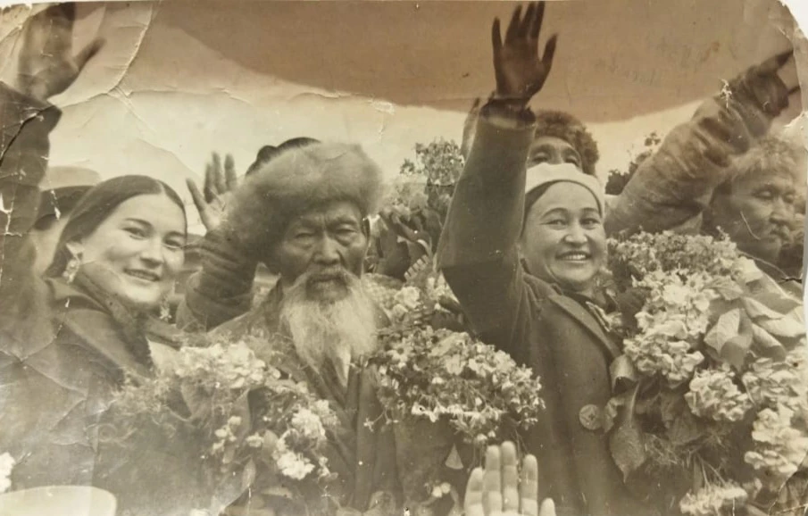 الىپتى العاش تانىتقان