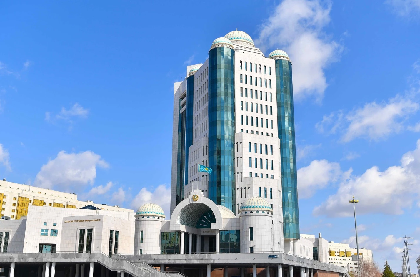 بيۋدجەت تۋرالى زاڭ قارالدى