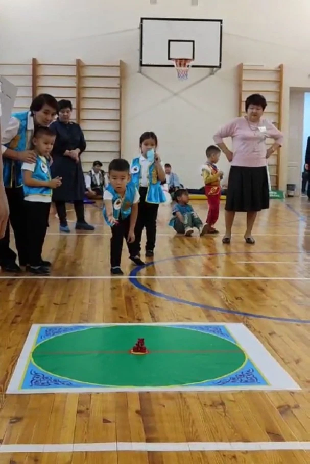 اسىق ويناعان وزار