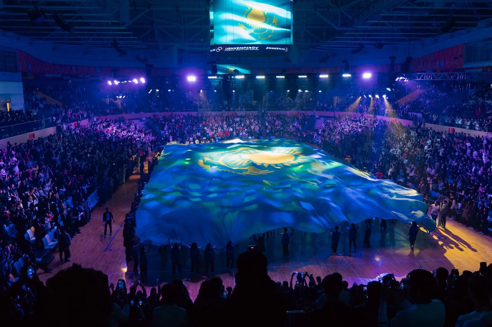 ەلىمىزدىڭ ەڭ ۇلكەن تۋى: اشىلۋ ءراسىمى ءوتتى