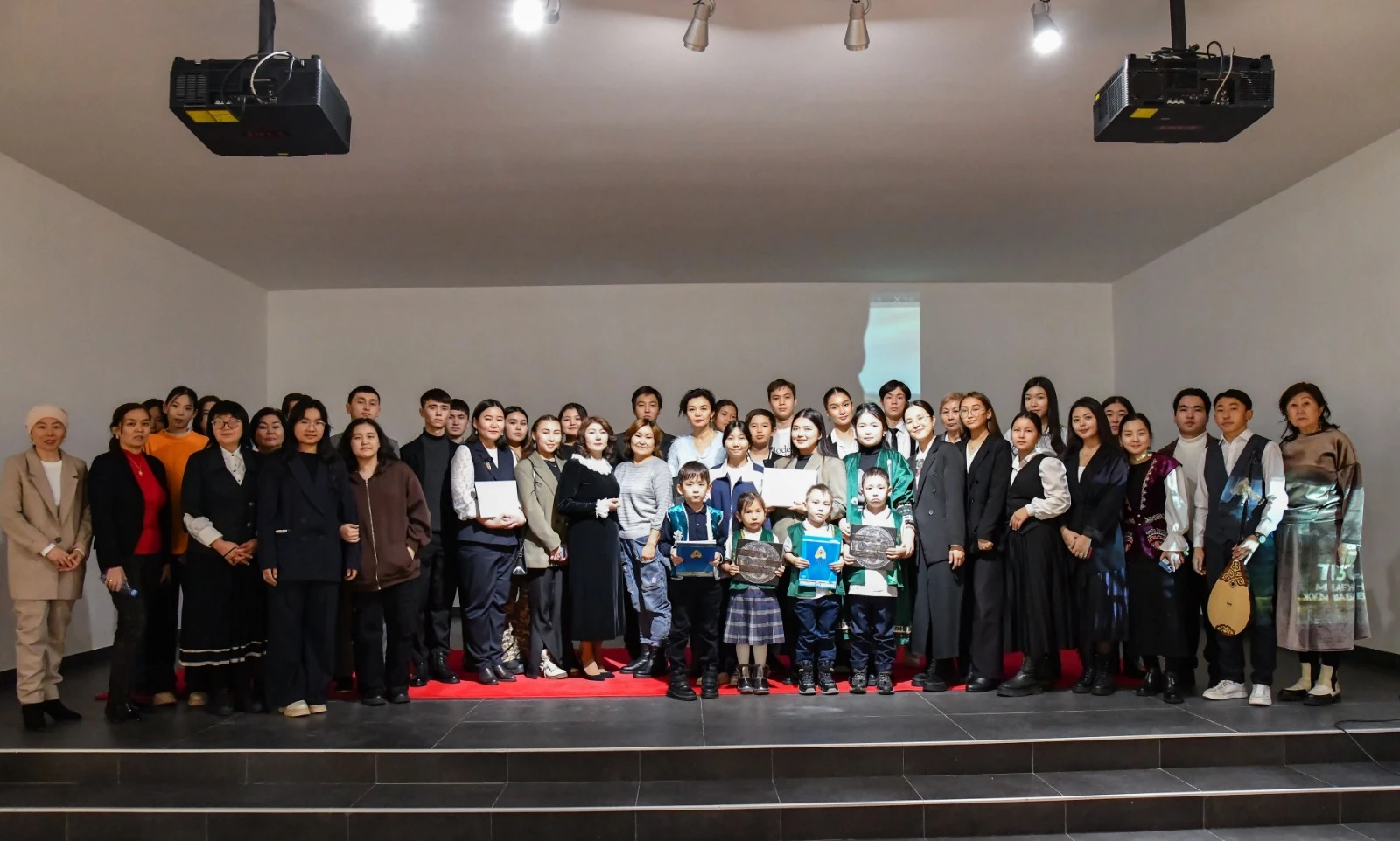 جىرلايدى جۇرەك