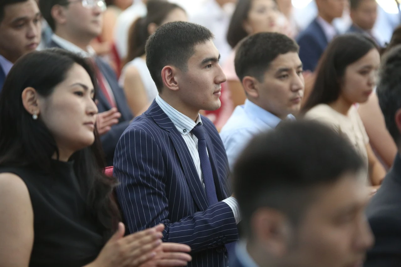 جاستار جانە مەملەكەتتىك قىزمەت