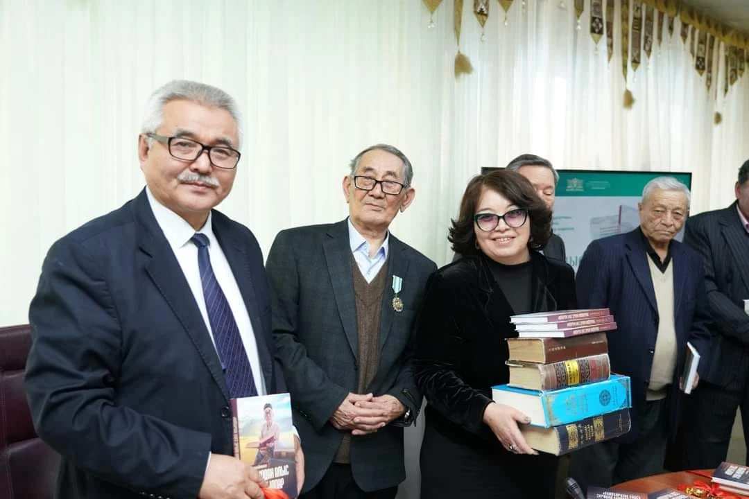 اۋدارماشىنىڭ عۇمىرنامالىق جيناعى