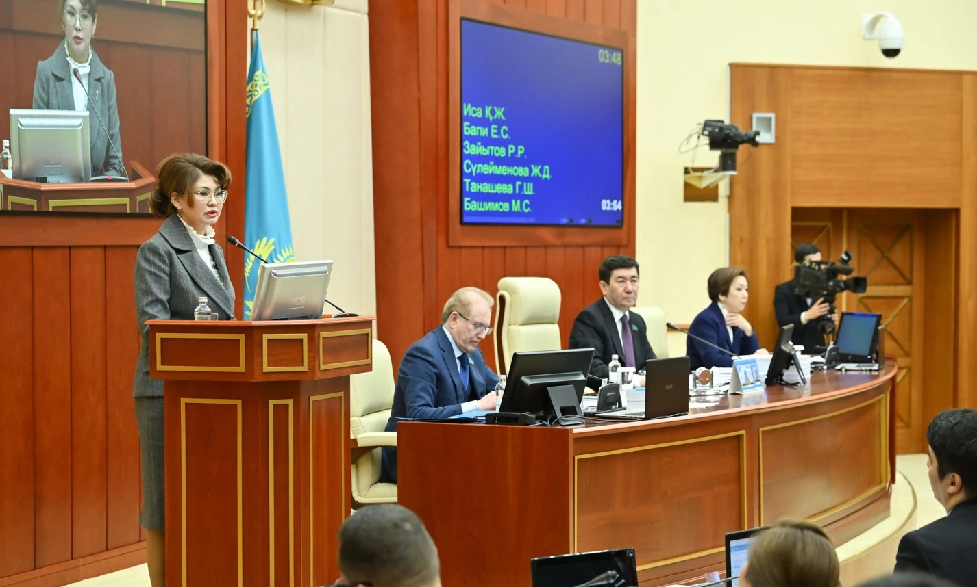 جۋرناليست مارتەبەسىن ارتتىراتىن قۇجات