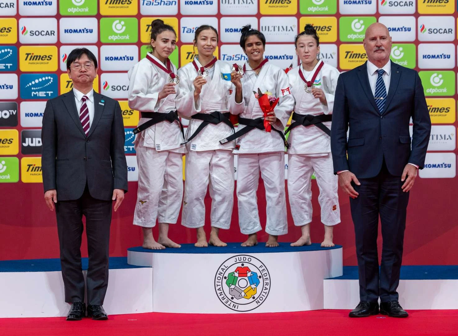 اقمارال ناۋاتبەك Grand-Prix ءتۋرنيرىنىڭ چەمپيونى اتاندى