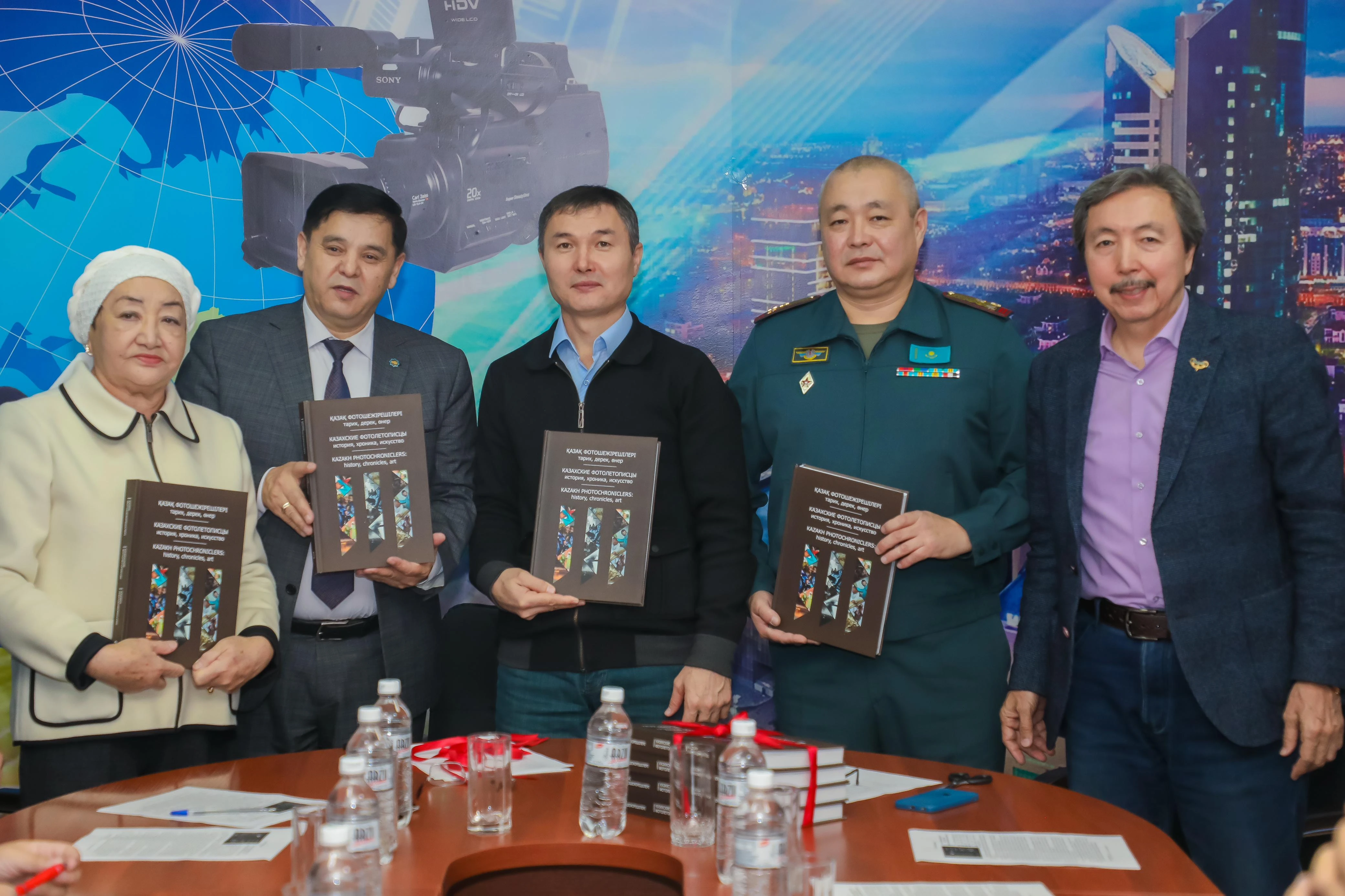 ۇلت فوتوونەرىنىڭ قازىناسى