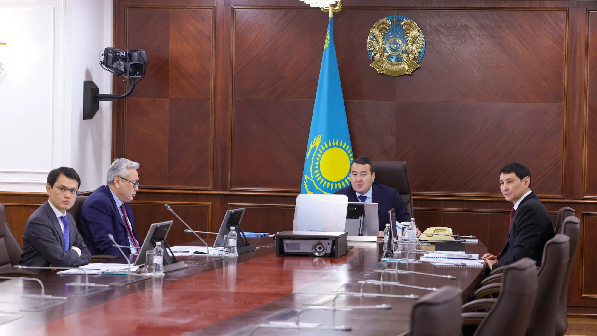 تاپسىرمانى اتقارماسا جۇمىستان بوساتامىز – پرەمەر-مينيستر