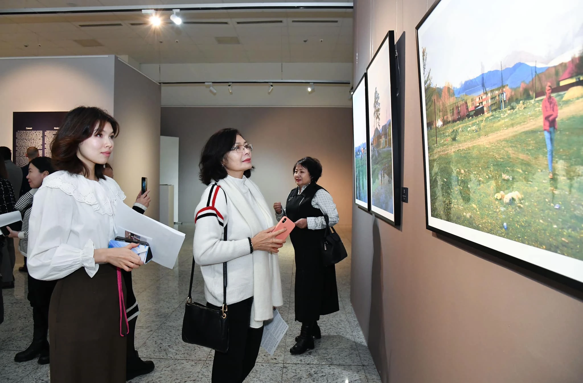 فرانتسيانىڭ زاماناۋي تۋىندىلارى