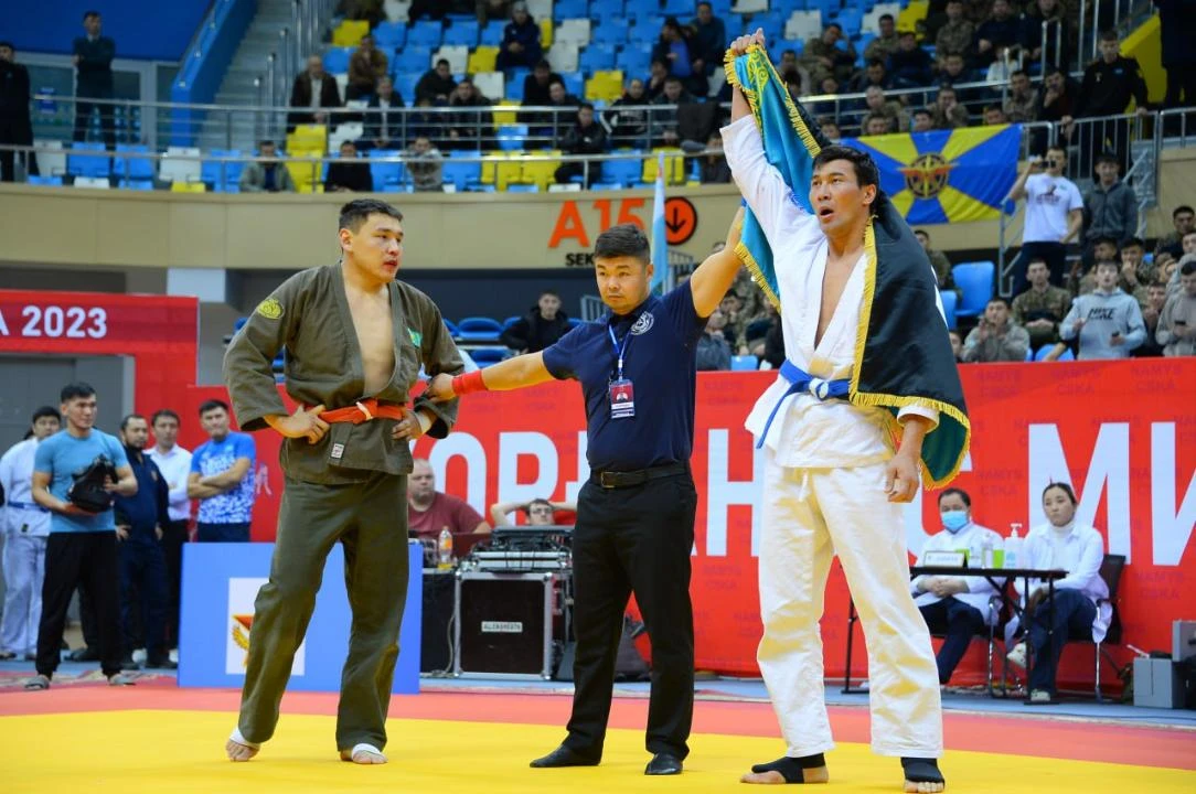 بىلەكتىلەر باسەكەسى