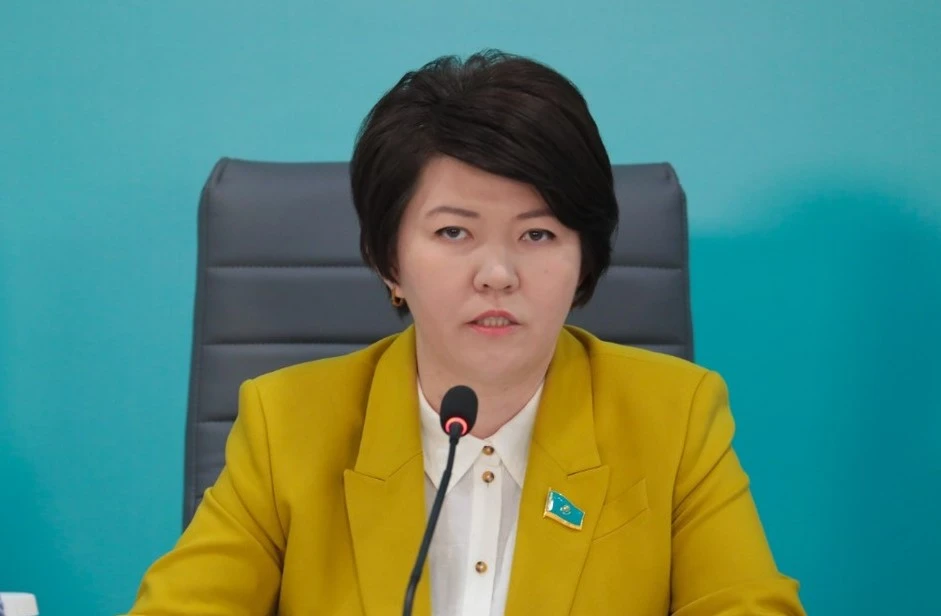 ادام كاپيتالى – ماڭىزدى باسىمدىق