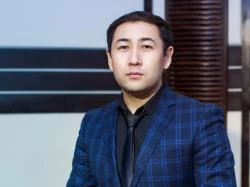 "قالتامدا 30 تەڭگە عانا بار ەدى": ءانشى باسىنان وتكەن قيىندىقتاردى باياندادى