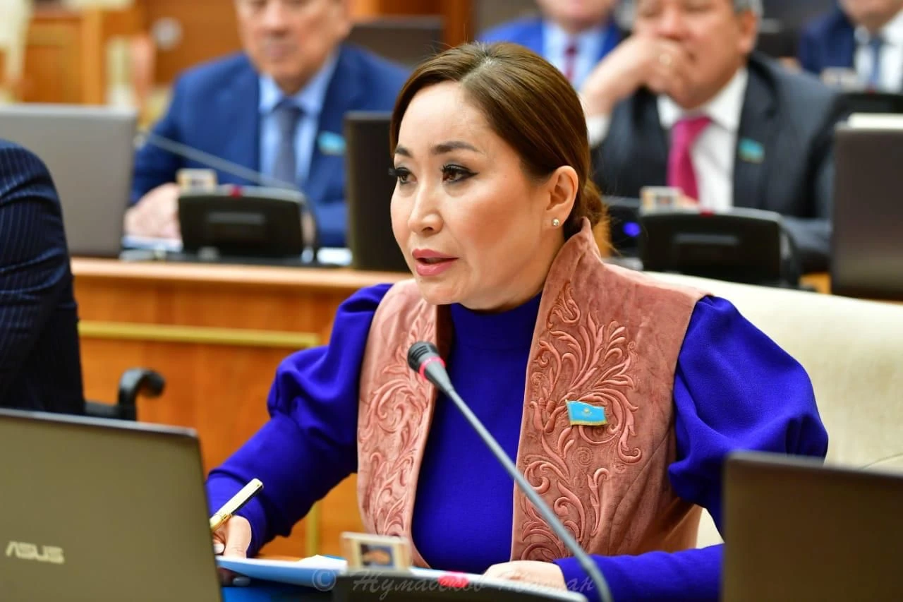 ايەل مەرەيىنىڭ مارتەبەسى