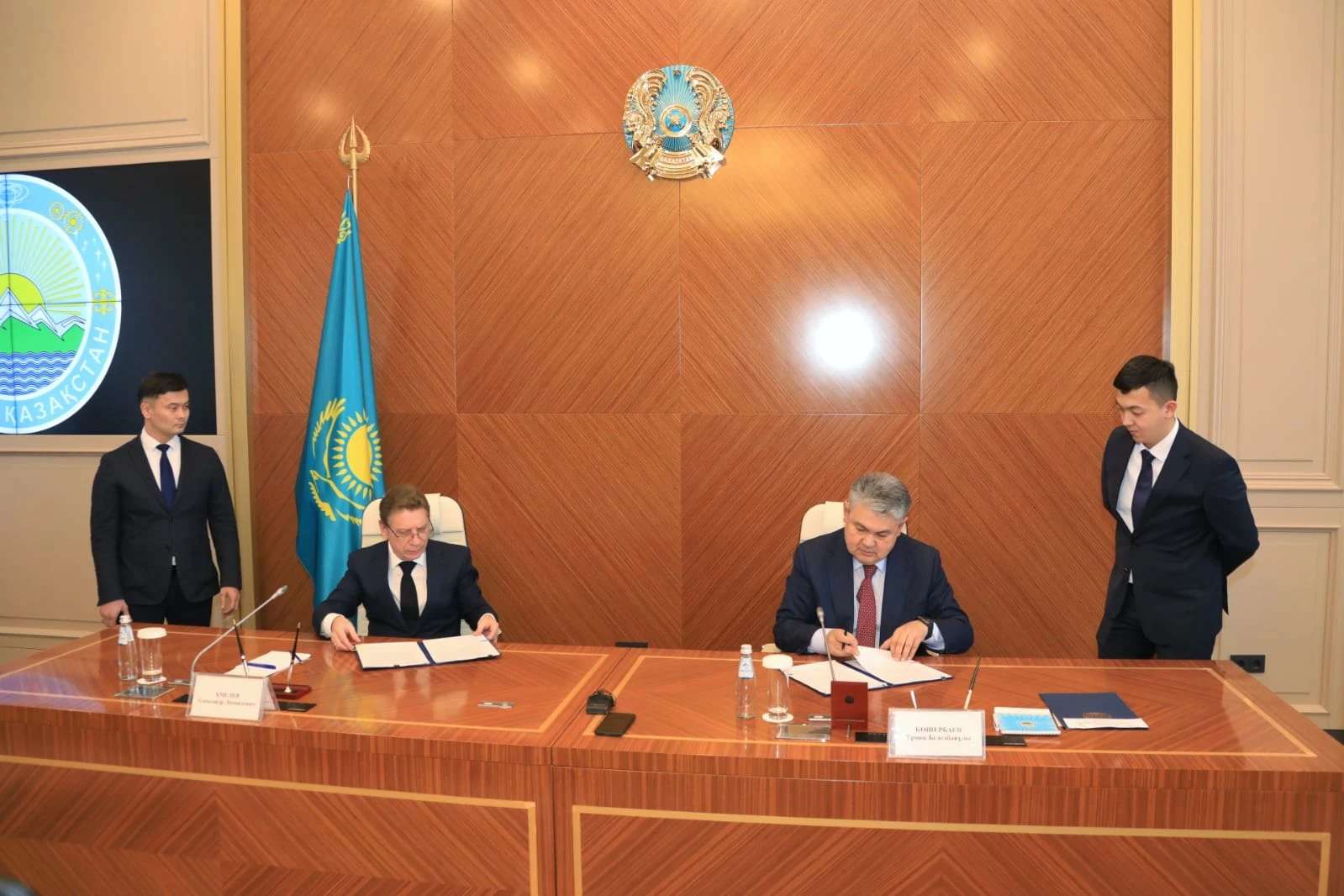 ريددەرگە 600 ورىندىق قازاق مەكتەبى سالىنادى