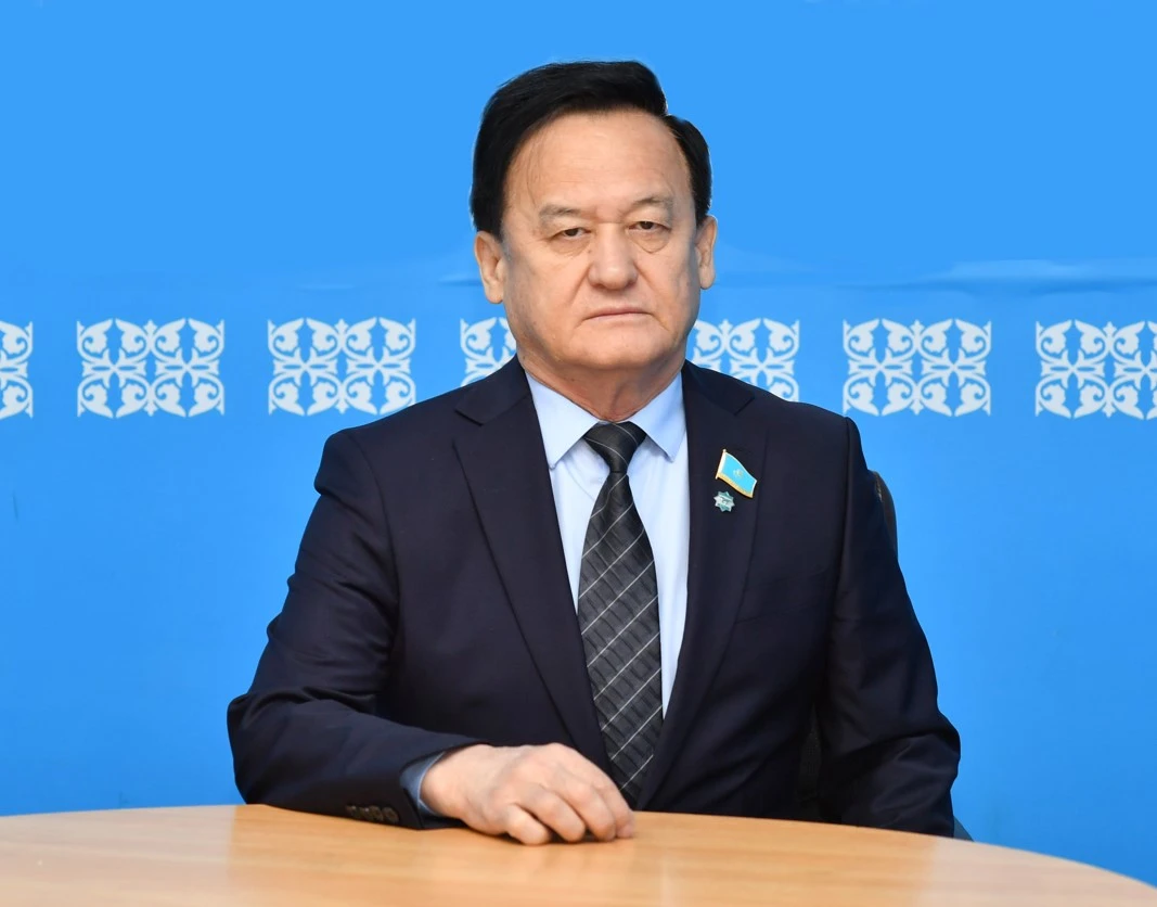 جىلدىڭ ۇزدىك دەپۋتاتى