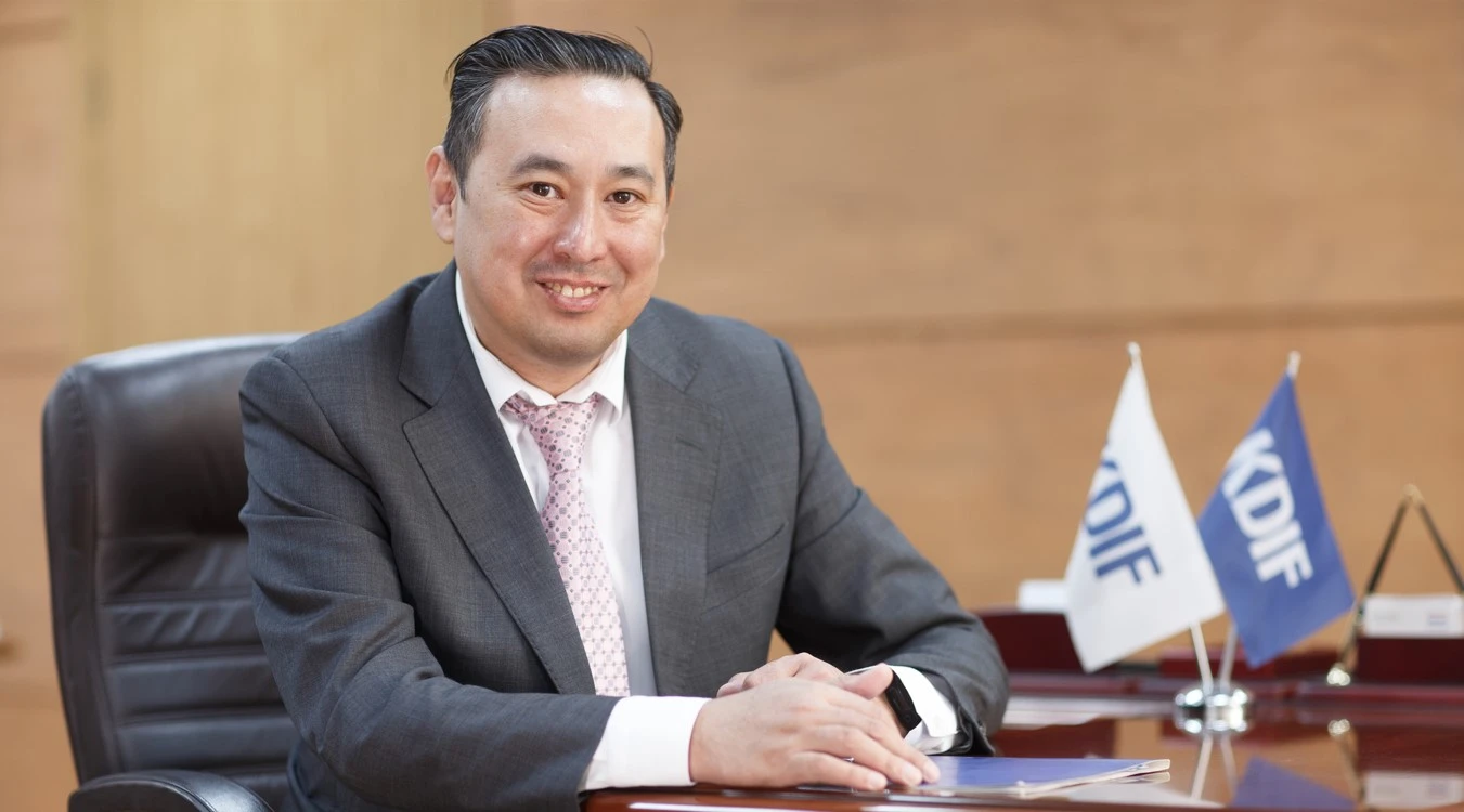 ازاماتتار اقشاسىن قايدا ساقتايدى؟