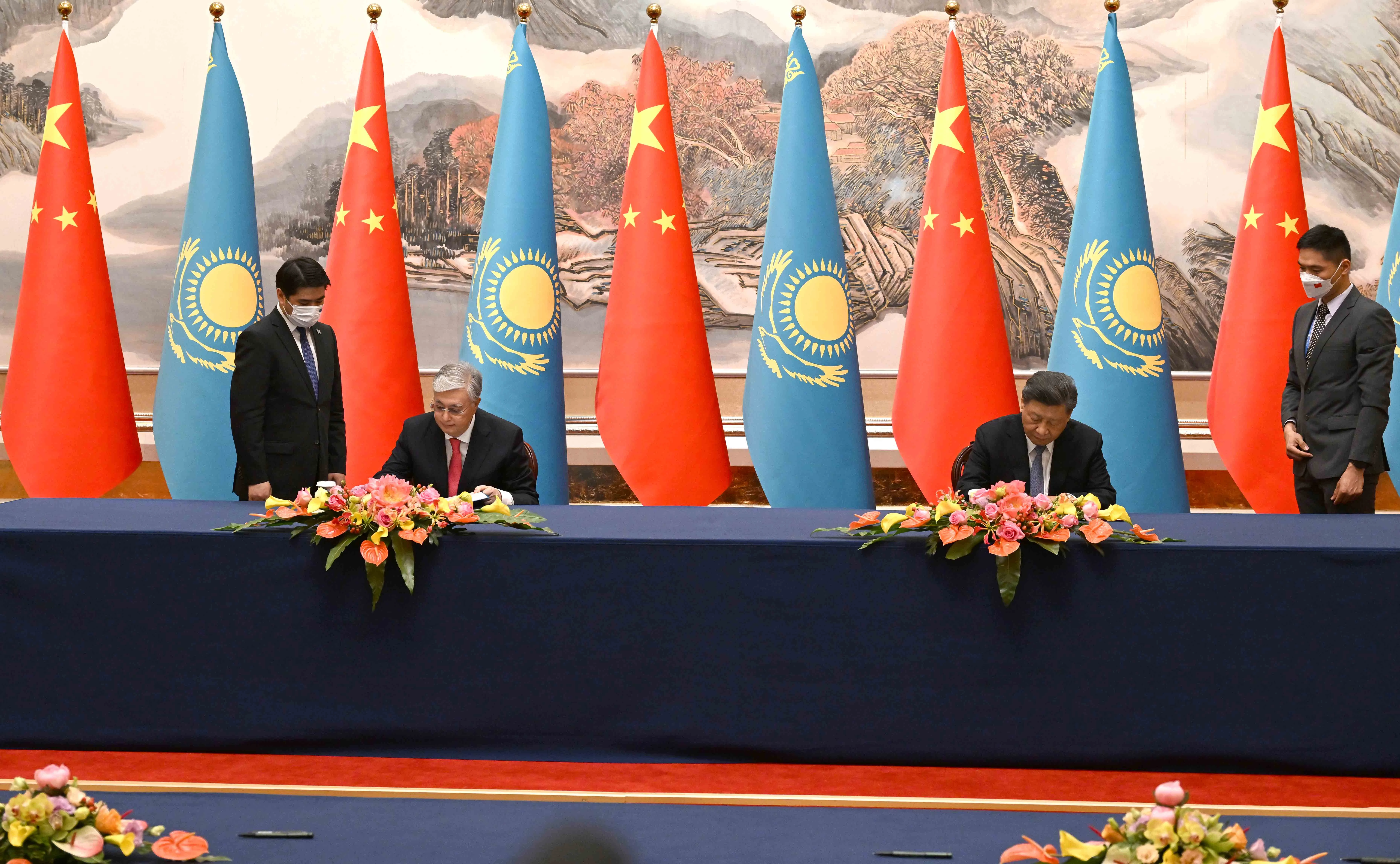 قازاقستان مەن قىتاي اراسىنداعى تاۋار اينالىمى رەكوردتىق كورسەتكىشكە جەتتى