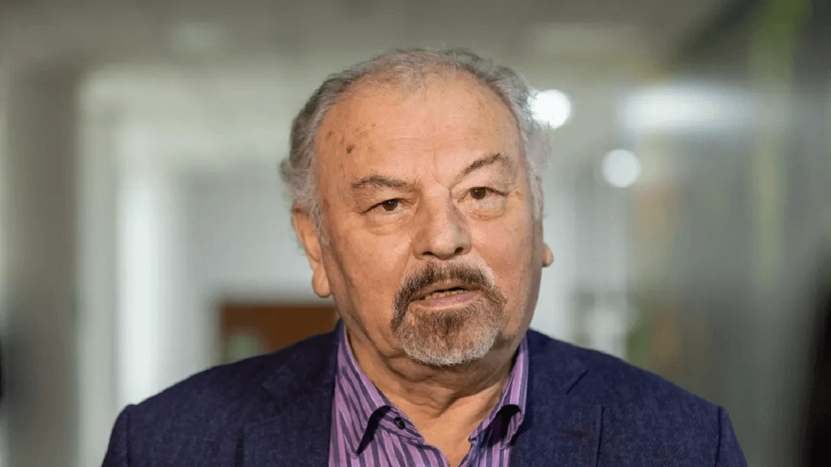 حالىق قالاۋى – ادىلەت