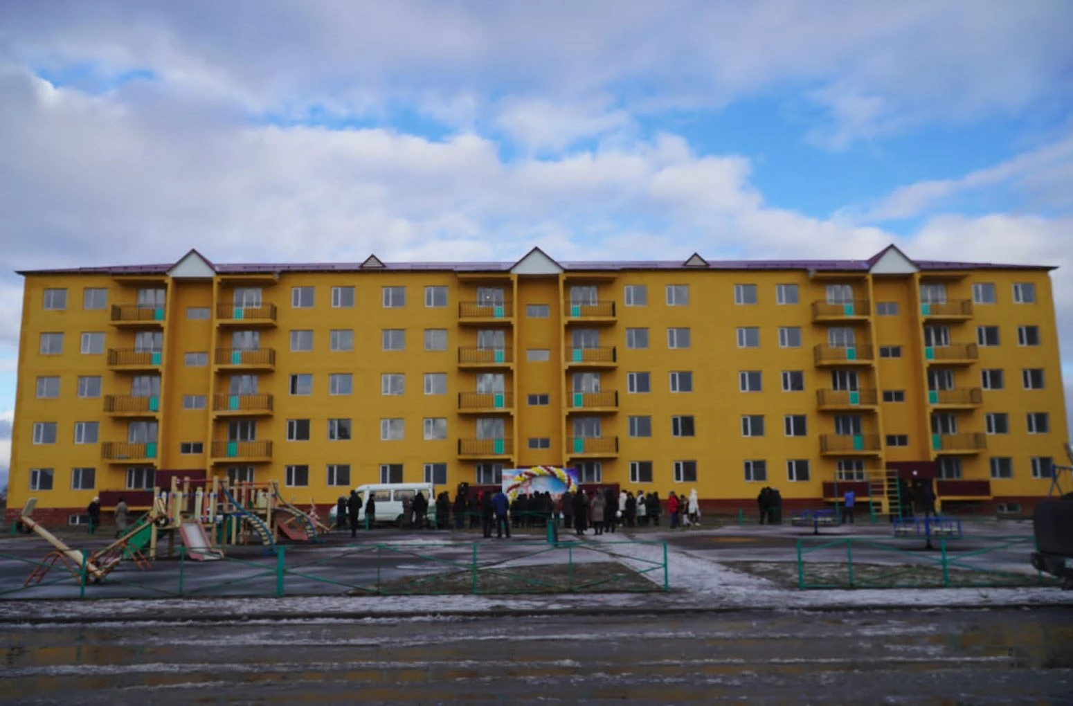 كوپتەن كۇتكەن قونىستوي