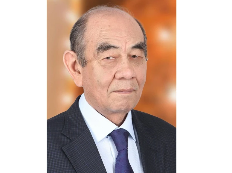 اقجارقىن ازامات ەدى...