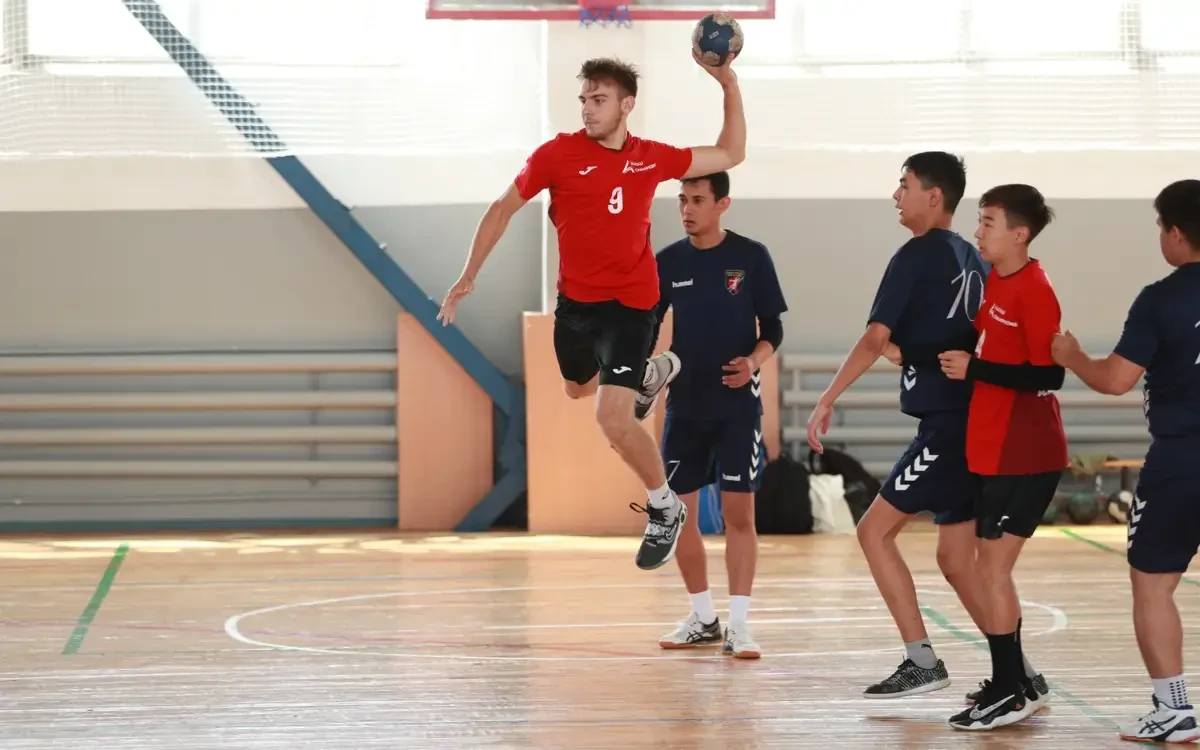 قازاقستان گاندبولشىلارى اراعا 29 جىل سالىپ ازيا چەمپيوناتىنا ەندى