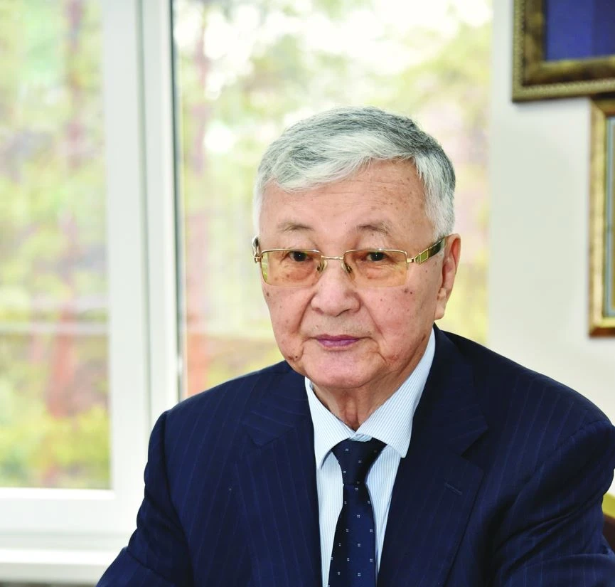 قازىنالى ۋنيۆەرسيتەت