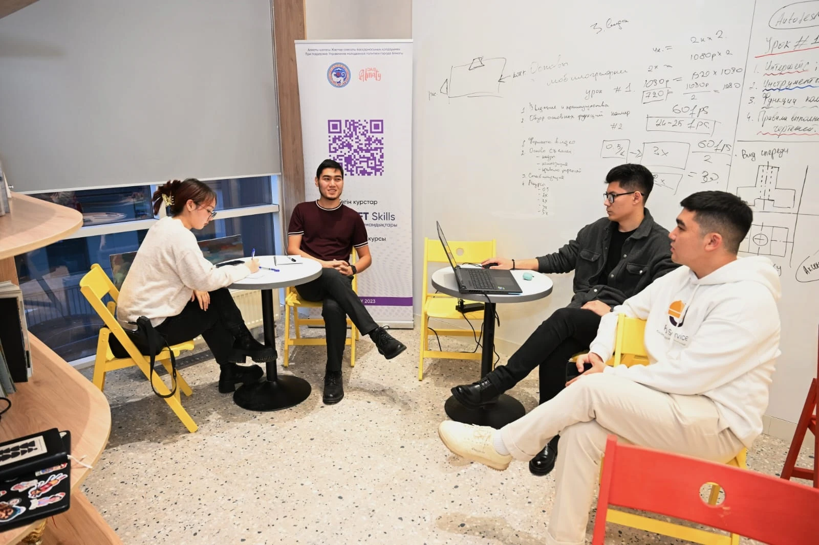 سان مىڭ جاسقا قىزمەت كورسەتەدى