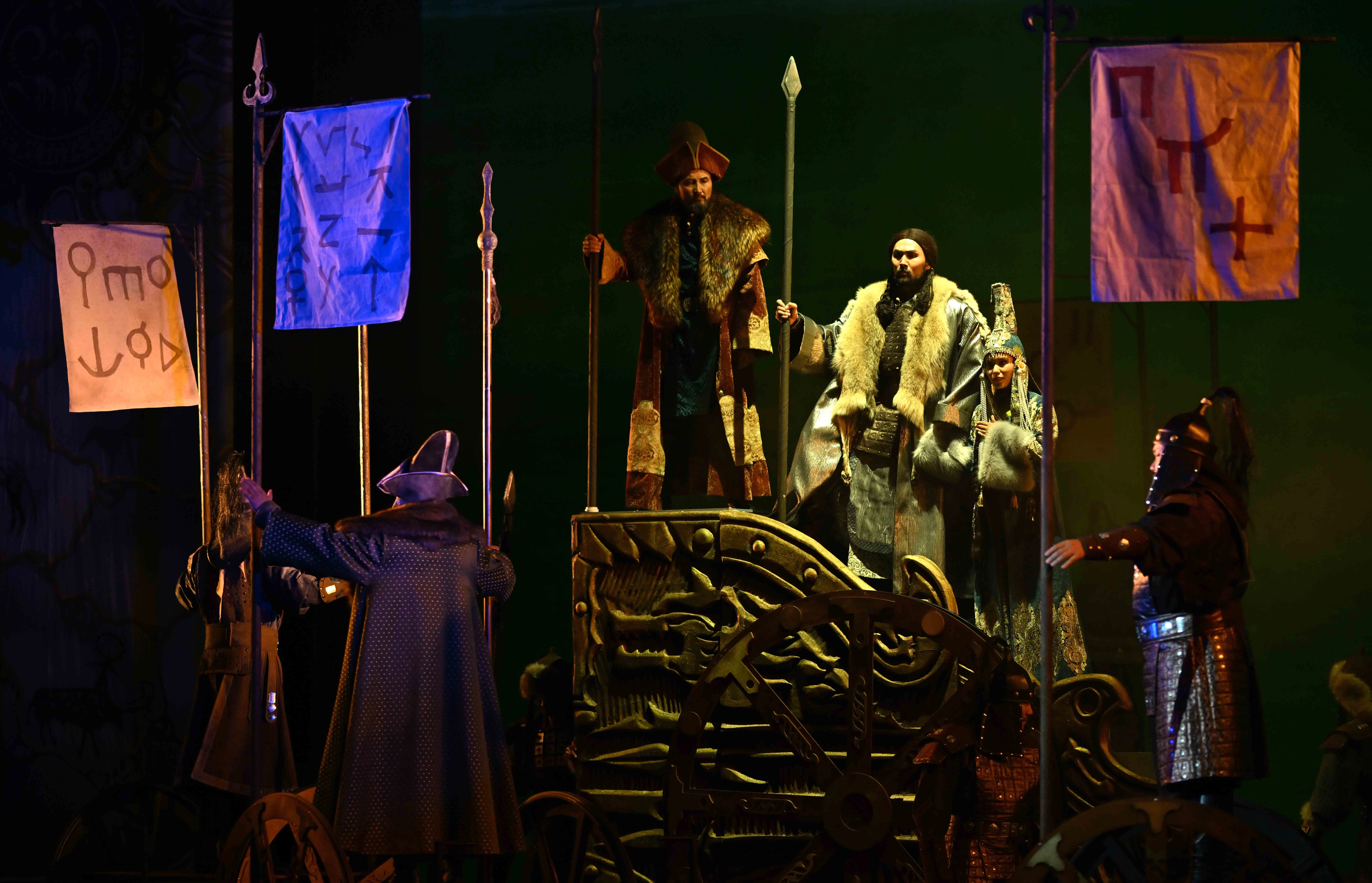 «جوشى حان»: ساحنادا تاريح سويلەيدى