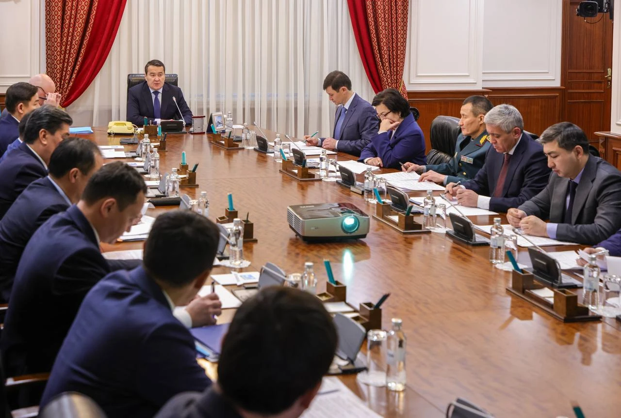 ۇكىمەتتە Qarmet كومپانياسىنىڭ ماسەلەلەرى ايتىلدى