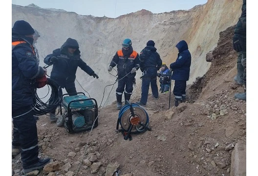 «مايقايىڭالتىن»: اۆتوبۋستىڭ سىنعان بولشەكتەرى, تاعى باسقا زاتتار تابىلدى