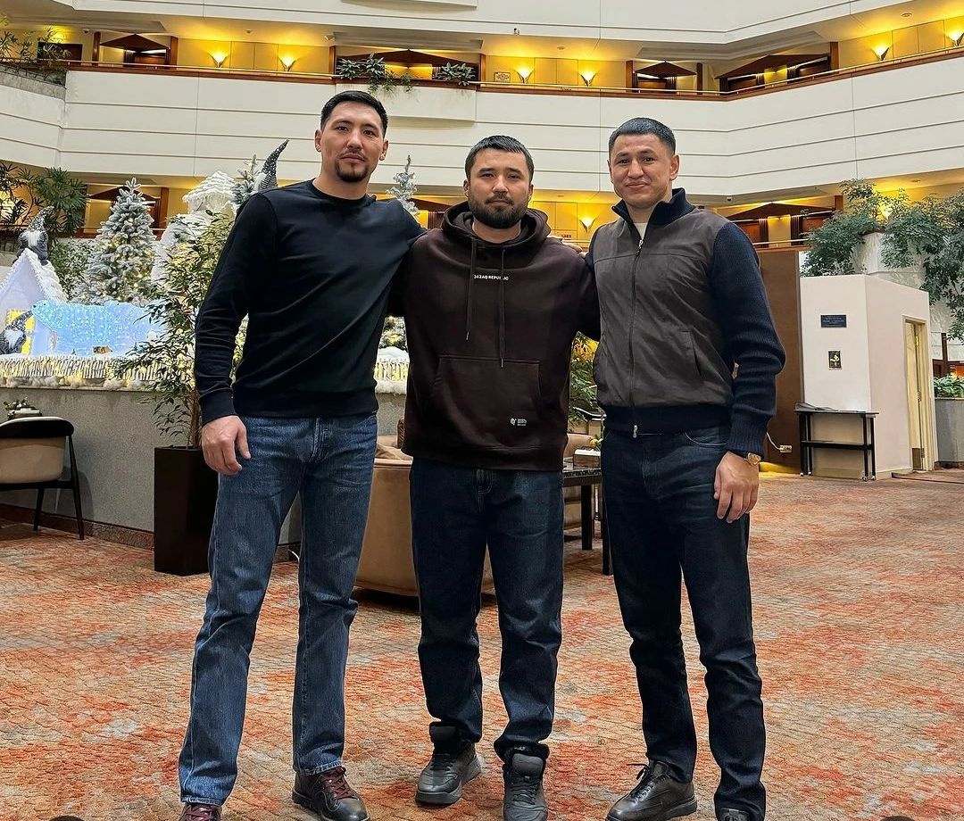 «جانىبەك ەكەۋمىز جەكپە-جەك وتكىزسەك». تانىمال بوكسشى ۇسىنىس ايتتى