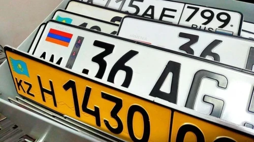 شەتەلدىك اۆتوكولىگىن تىركەمەگەن جۇرگىزۋشىلەرگە قانداي شارا قولدانىلادى - ءىىم جاۋاپ بەردى