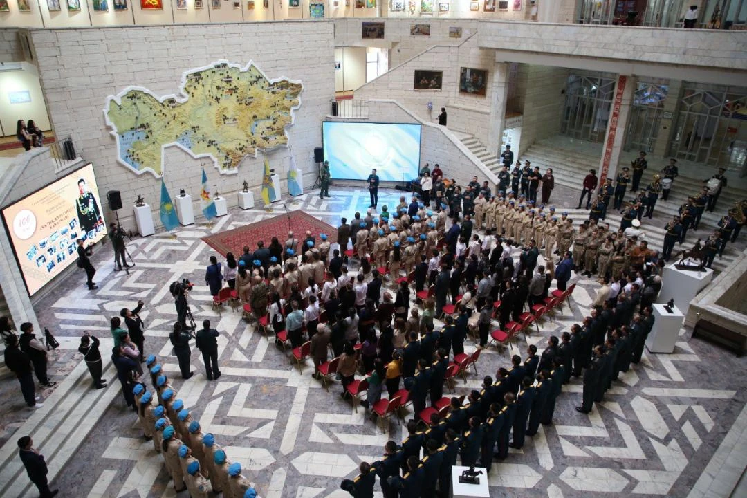 «ساعادات نۇرماعامبەتوۆتىڭ 100 جىلدىعى»: كوشپەلى كورمە اشىلدى, جادىگەرلەر 10 قالانى ارالايدى