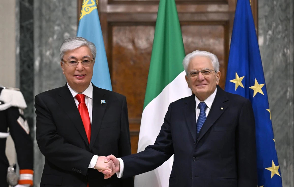 قازاقستان-يتاليا: الىستى جاقىنداتقان الىس-بەرىس