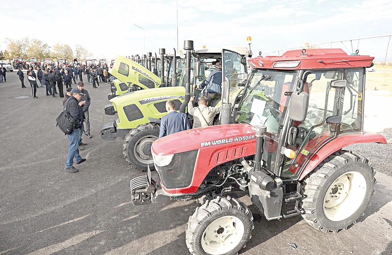 جاڭارعان تەحنيكا پاركى: توزىعى جەتكەن تراكتور دا جوق ەمەس