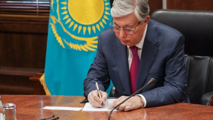 شيكىزاتتىق ەمەس تاۋارلاردىڭ ەكسپورتىن ىلگەرىلەتۋ تۋرالى زاڭعا وزگەرىستەر ەنگىزىلدى