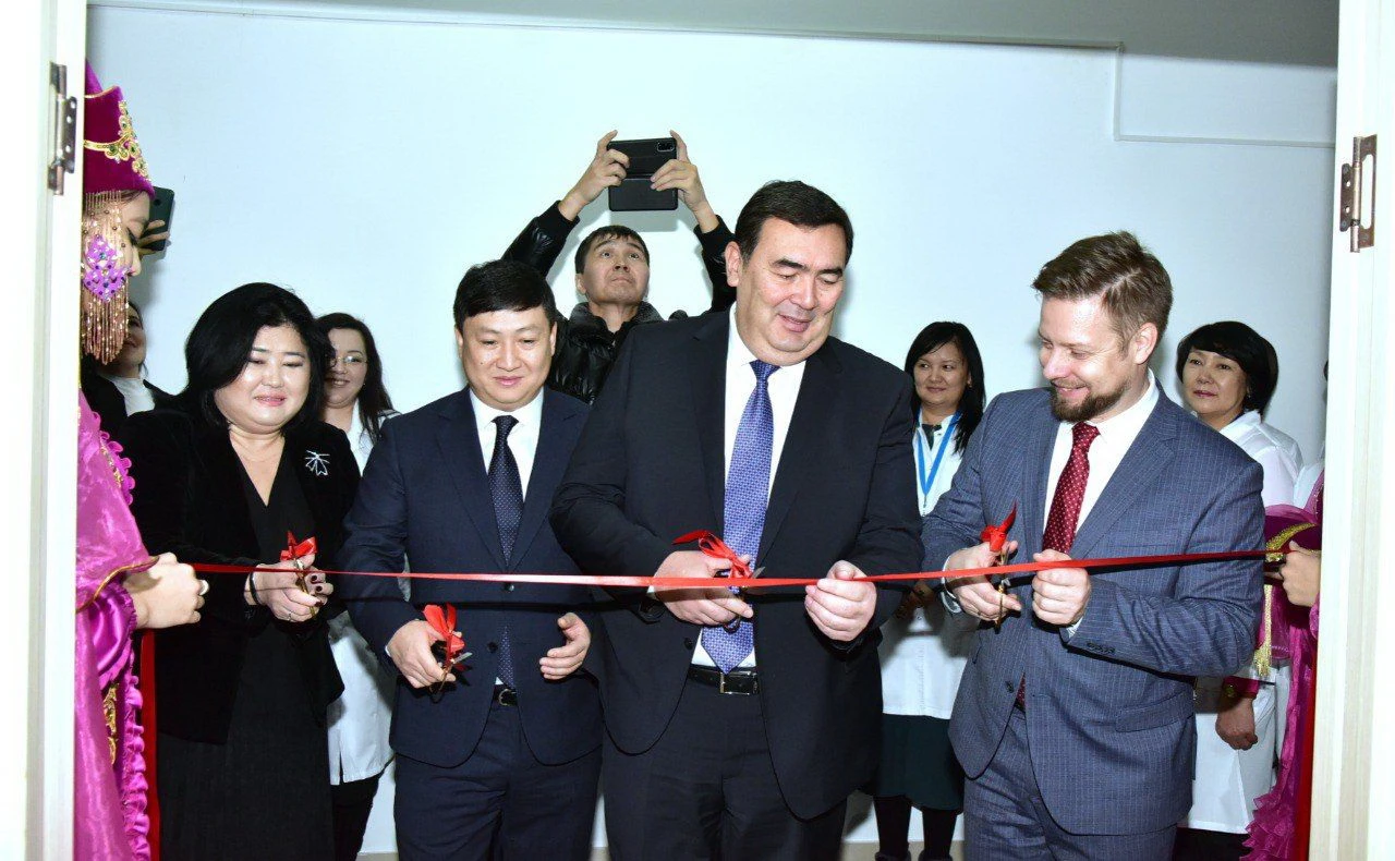 مەندەلەەۆ ۋنيۆەرسيتەتىنىڭ وكىلدىگى