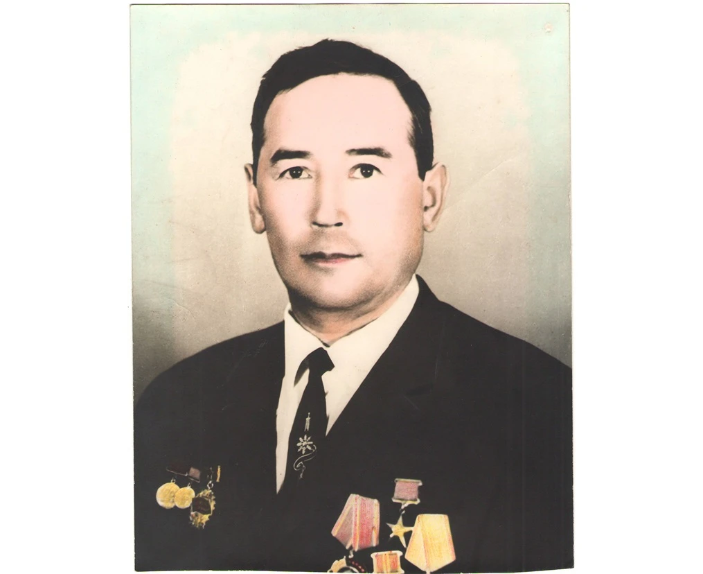 ەل ىرىسىن ەسەلەگەن