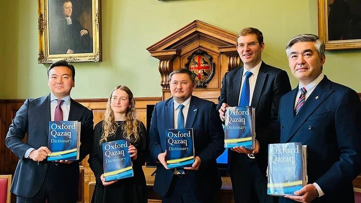 وكسفورد ۋنيۆەرسيتەتىندە قازاق ءتىلى وقىتىلادى