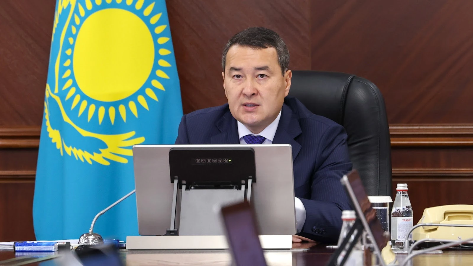 وتاندىق كاسىپكەرلەر كەڭەسىنىڭ باسقوسۋى